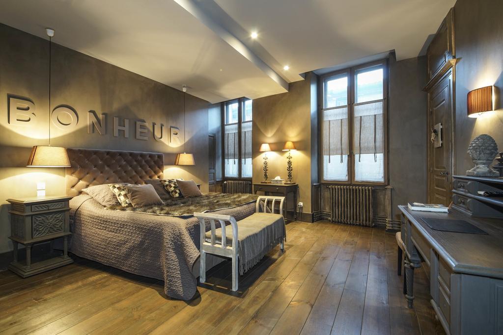 Hotel De La Tour Châtillon-sur-Chalaronne Eksteriør bilde